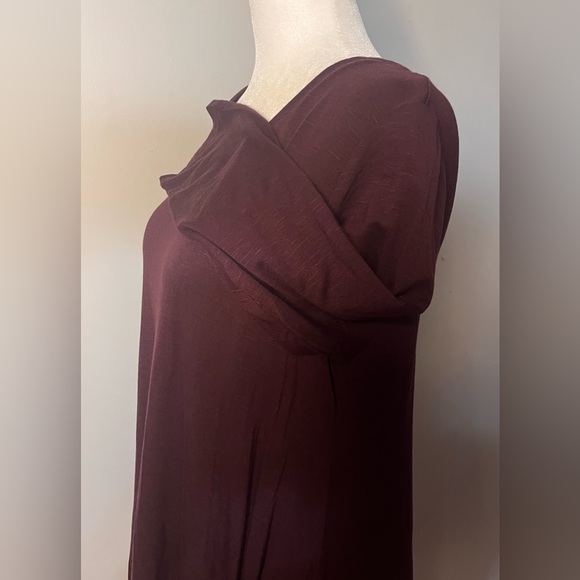 LOGO by Lori Goldstein Long Sleeved Tunic W/ Pockets and Asymmetrical Hemlines! - Picture 6 of 9